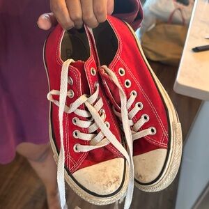 Size 7 RED CoNVERSES Lowrise Sneakers